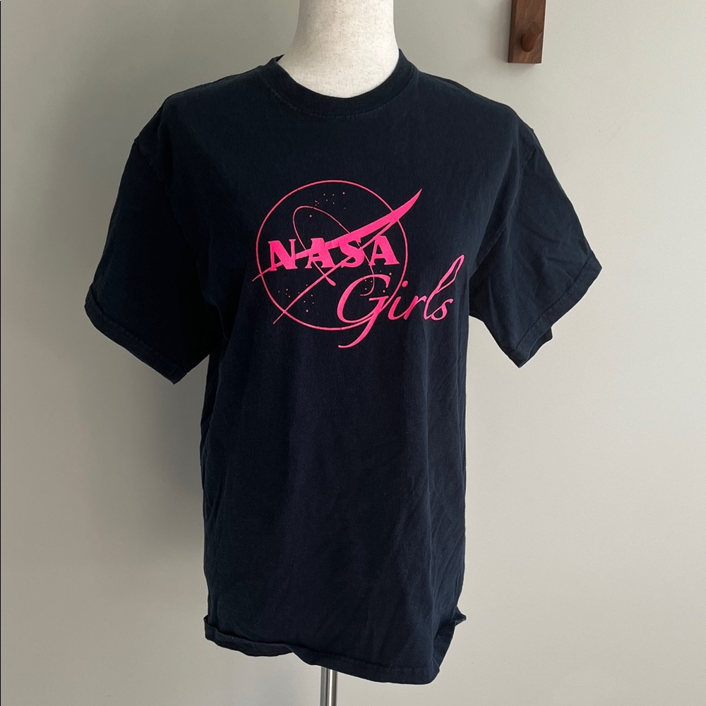 NASA Girls Vintage T Shirt Cotton Space Tech Medium